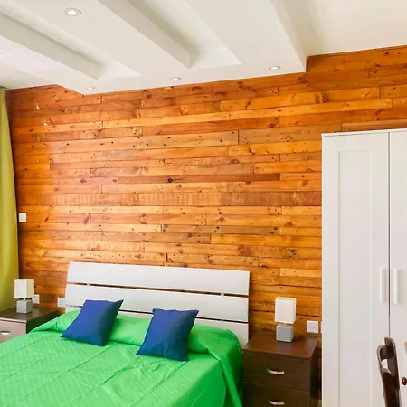 Xl Terrace Penthouse Bbq 200m From The Sea And Square Appartement *