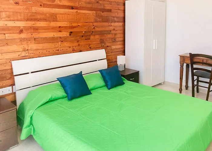 Xl Terrace Penthouse Bbq 200m From The Sea And Square Daire St. Paul's Bay