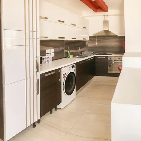 Xl Terrace Penthouse 3br 3 Bath, Hot Tub, Bugibba *