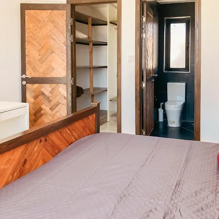 Xl Terrace Penthouse 3br 3 Bath, Hot Tub, Bugibba