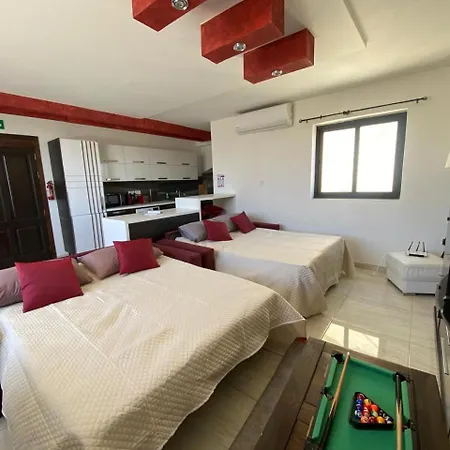 Xl Terrace Penthouse 3br 3 Bath, Hot Tub, Bugibba * St. Paul's Bay