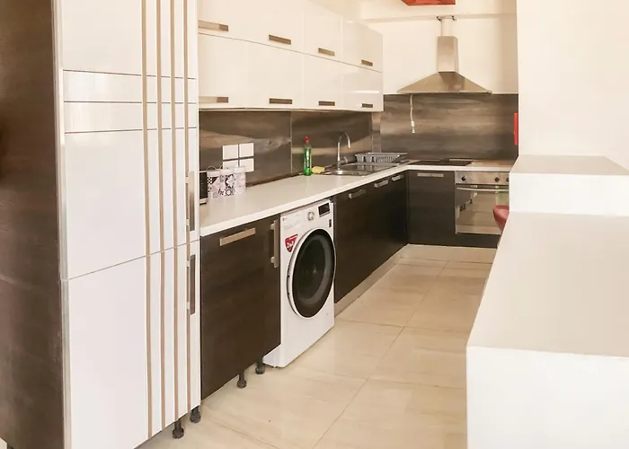 Xl Terrace Penthouse Bbq 200m From The Sea And Square *