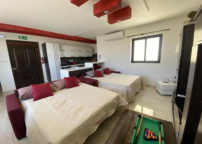 Xl Terrace Penthouse Bbq 200m From The Sea And Square * St. Paul's Bay