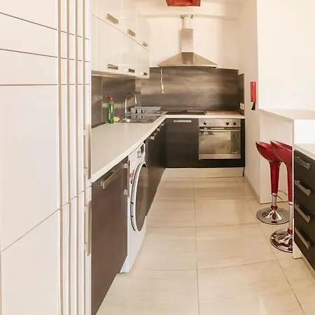 Xl Terrace Penthouse Bbq 200m From The Sea And Square San Pawl il-Baħar